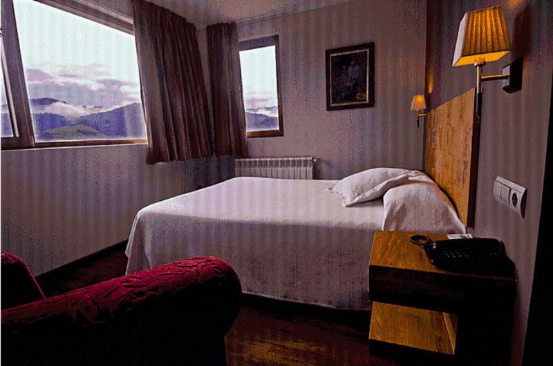 Hotel La Casona De Abamia Corao Zewnętrze zdjęcie